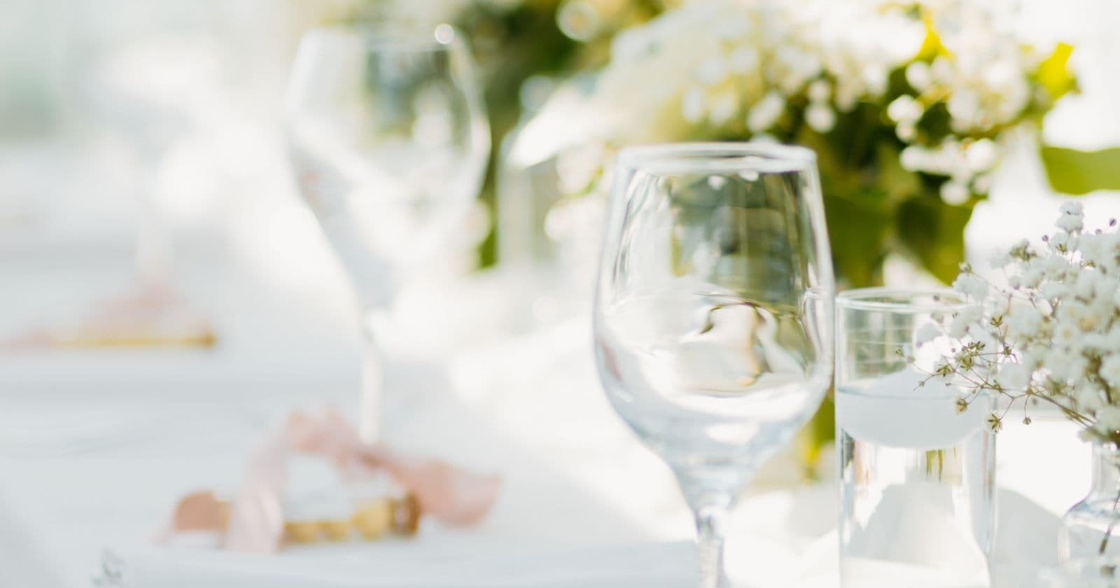 Elegant wedding reception table setting
